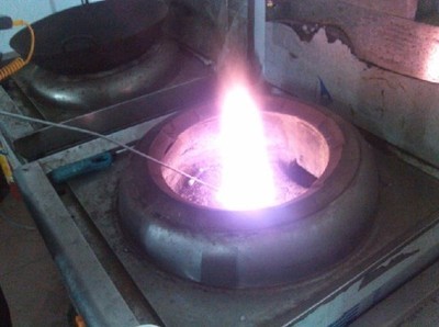 四川高王牌醇基燃料單炒爐 專利產(chǎn)品打造專業(yè)餐飲新體驗(yàn)